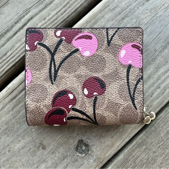 Coach Snap Wallet In Signature Canvas With Cherry Print In Tan Multi Zip Fold - Picture 3 of 13